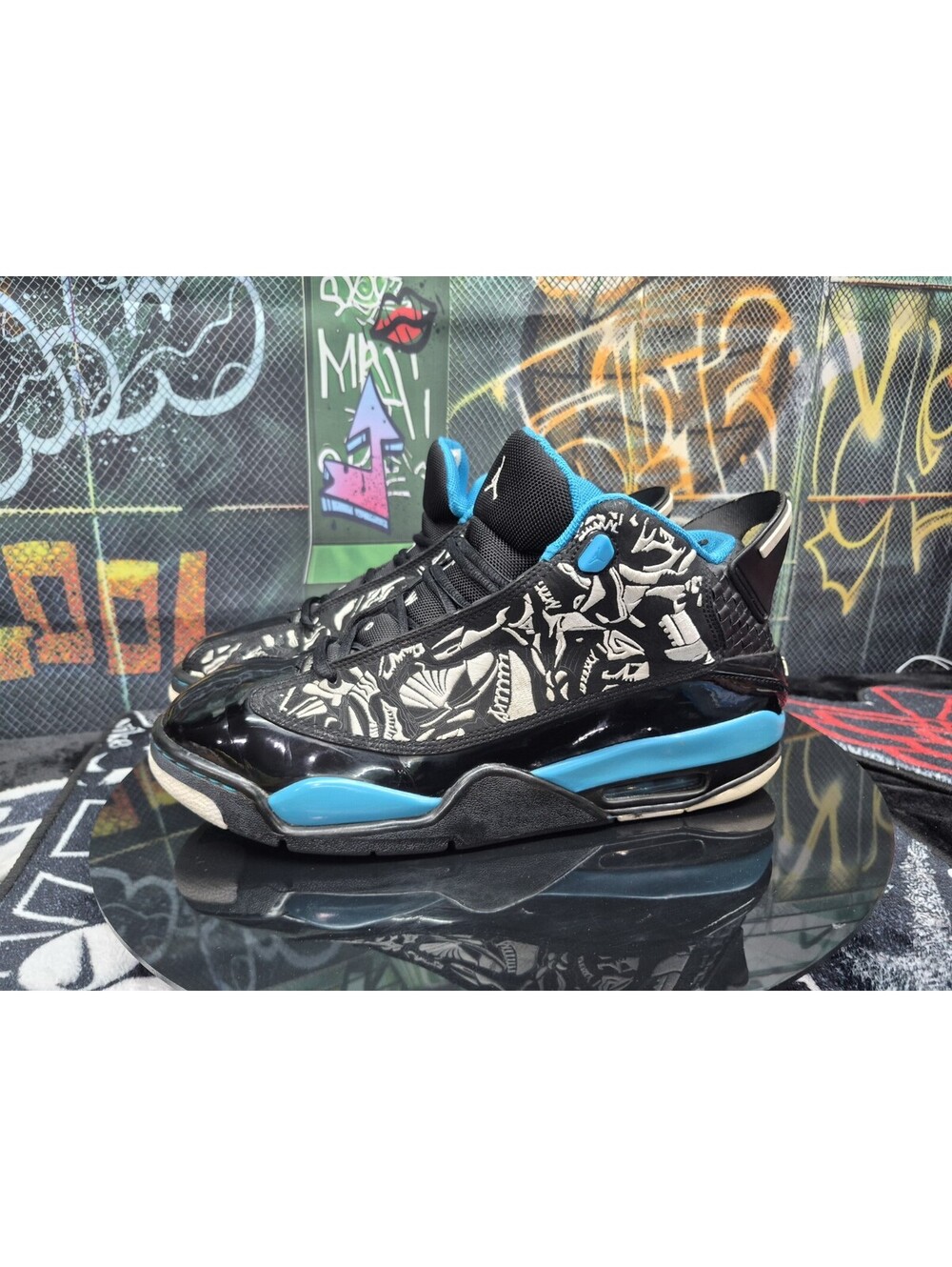 RARE🔥 311046 011 AIR JORDAN DUB ZERO black/white-laser blue  MEN Size 12M LQQK